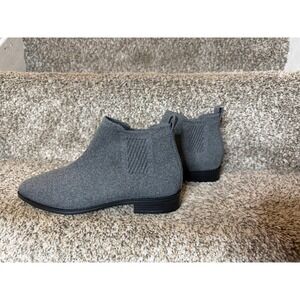 VIVAIA NEW Ryan Pro Water-Repellent Chelsea Boot Knit Gray Size 38.5/8